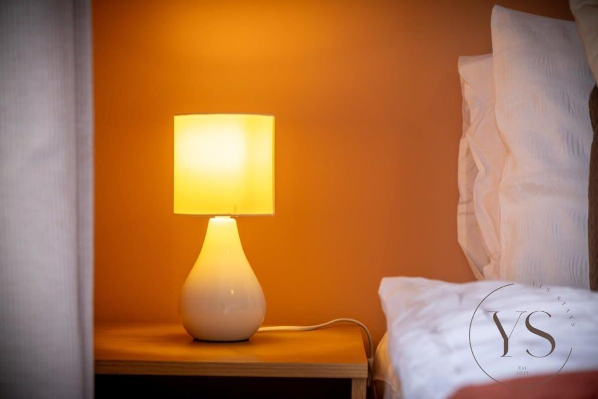 Sienna Longton Studio 2C - Wi-Fi, Alton Towers, Netflix Stoke-on-Trent Екстер'єр фото